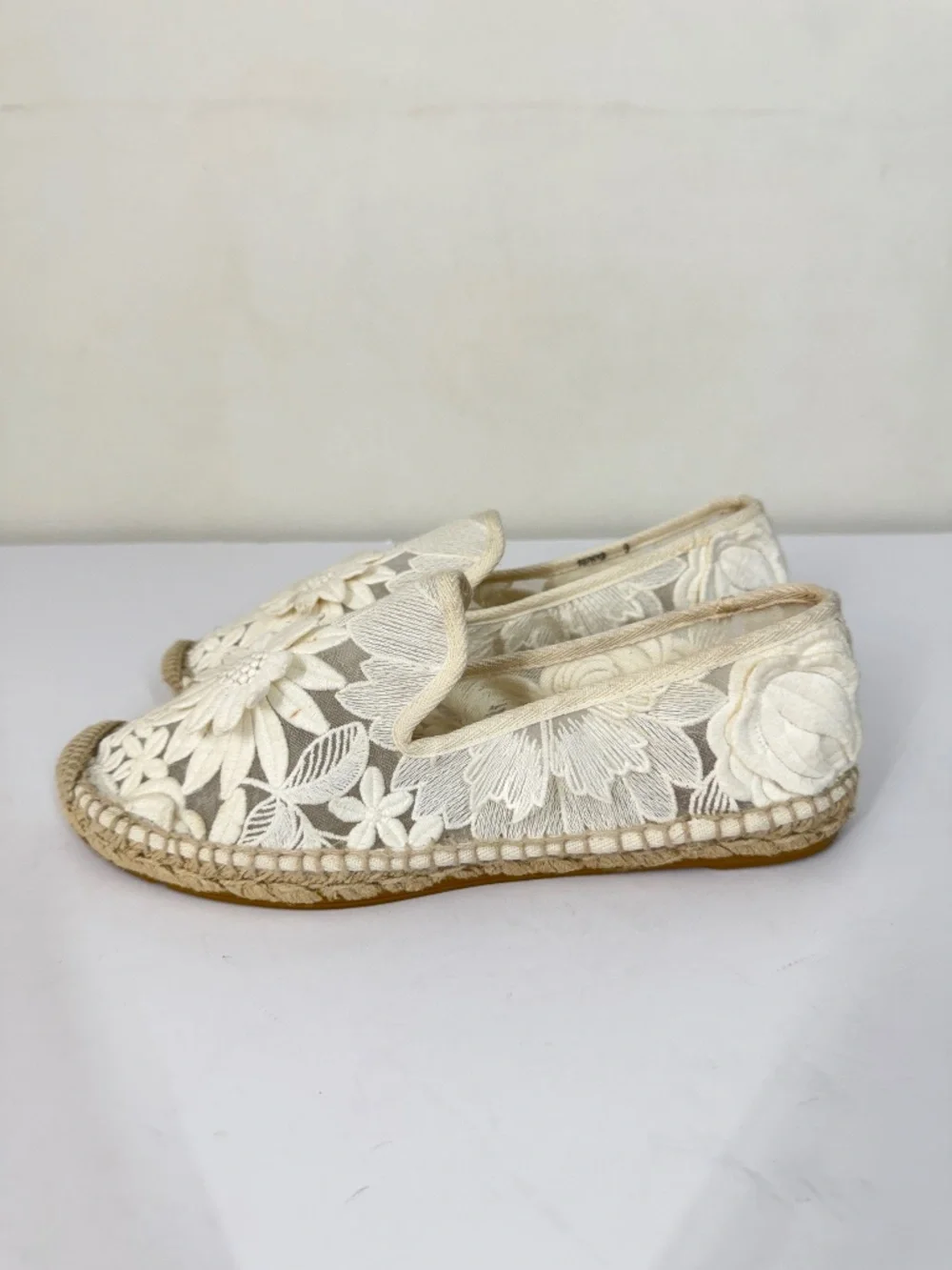 Tory Burch Darian Guipure Lace Flower Espadrilles Cream 8.5 Casual Summer Boho